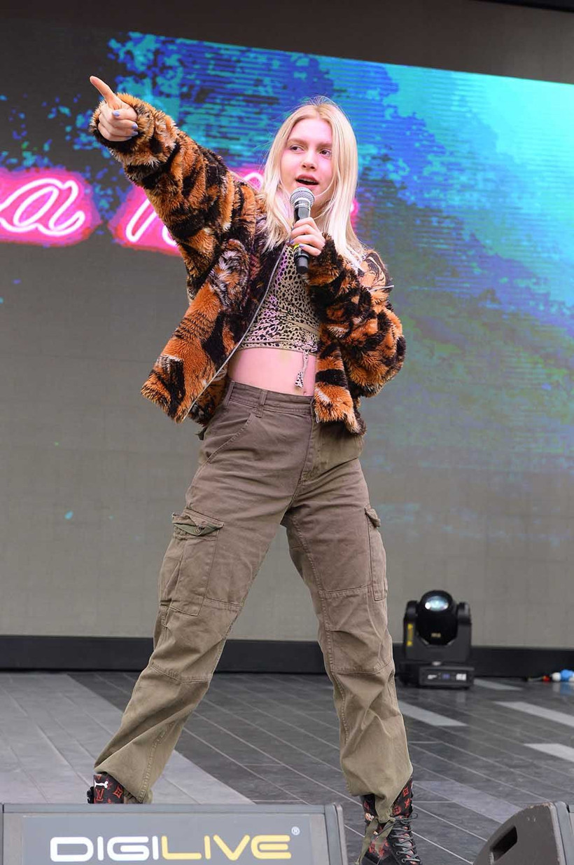 Aleyna Tilki'nin Paris'te Ahmet Kaya'nın mezarına bıraktığı not olay!  'Vay be' dedirtti - Resim: 1