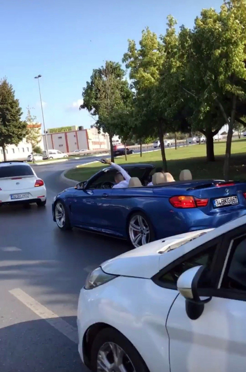 İstanbul E-5 karayolu magandalar dehşet yaşattı trafikte ateş açtılar - Resim: 3