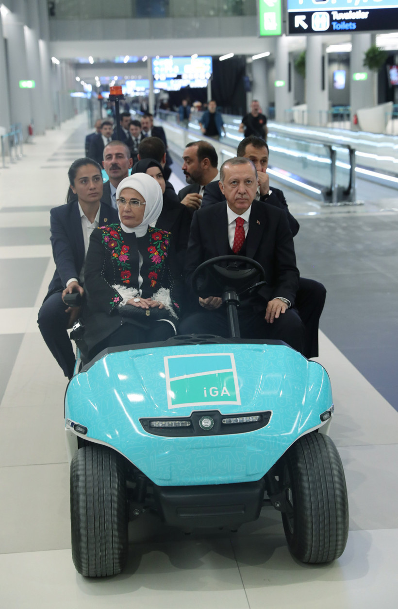 Başkan Erdoğan terminal binasını gezdi - Resim: 4