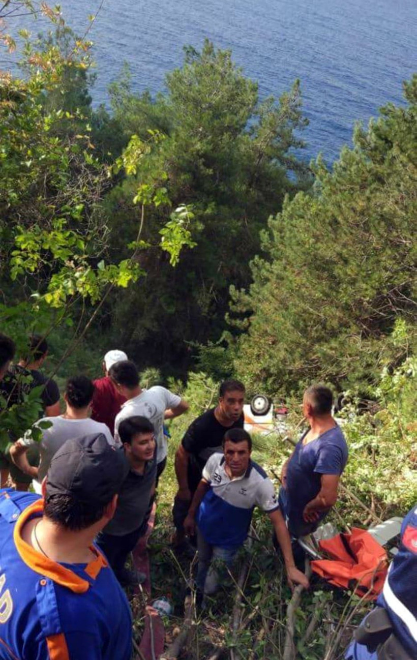 Bartın’daki midibüs faciası: 3 ölü 19 yaralı - Resim: 2