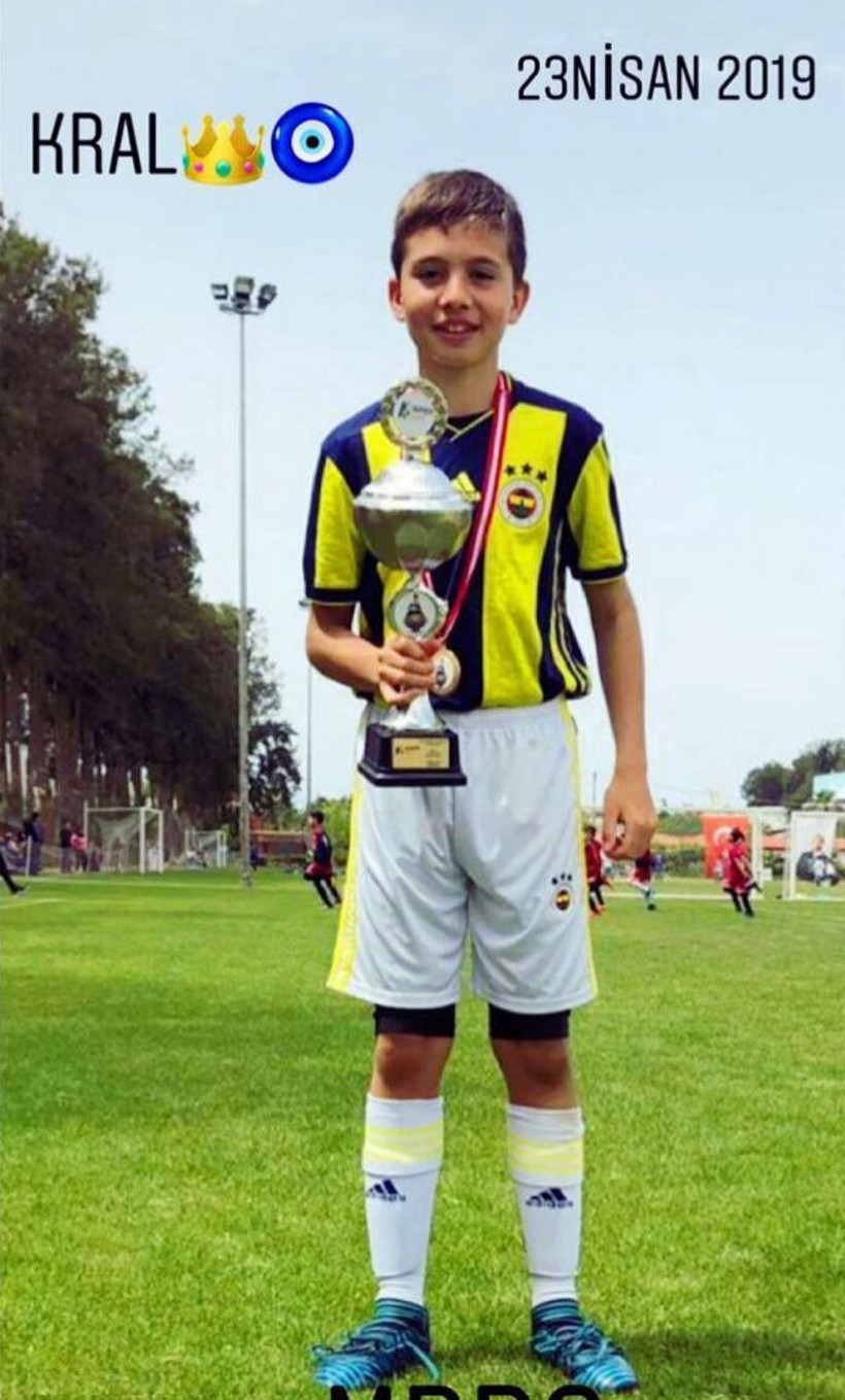 Rüştü'nün oğlu Burak Reçber 2 yıllık sözleşmeye imza attı! Galatasaray ve Fenerbahçe'den sonra... - Resim: 2