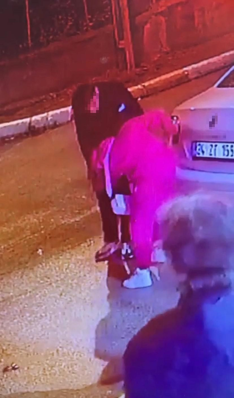 Pendik’te eski sevgili dehşeti! Sokak ortasında tekme tokat dayak - Resim: 1