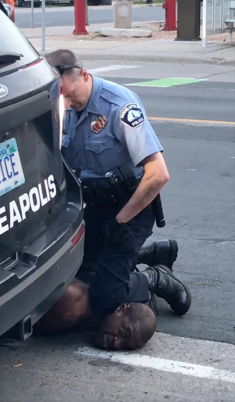 ABD'yi yakan cinayet! George Floyd 8 dakika 48 saniyede can çekişe çekişe öldü - Resim: 4