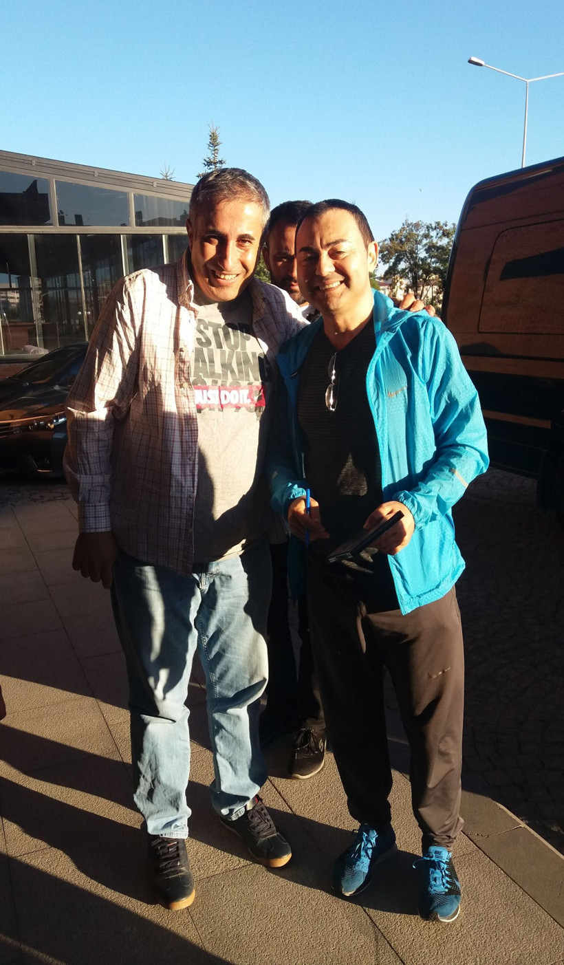 5 bin 70 ünlüyle fotoğraf çektirdi Sivas'ta görenler şaşırdı: Rasim Öztekin ve Beyazıt Öztürk'e bakın... - Resim: 4