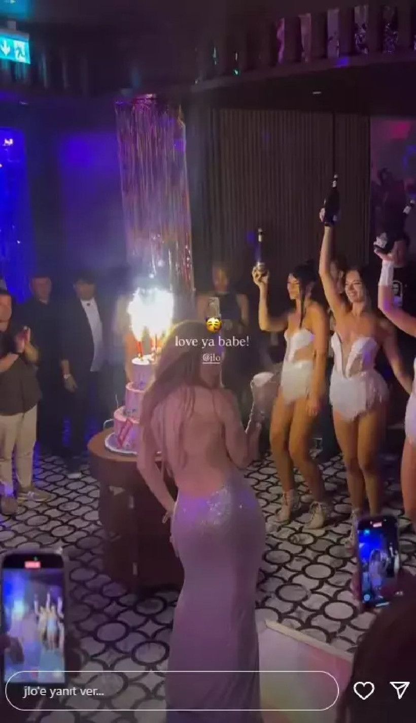 Jennifer Lopez'e büyük şok! İstinye Park'a doluyuz diyerek almadılar... - Resim: 3