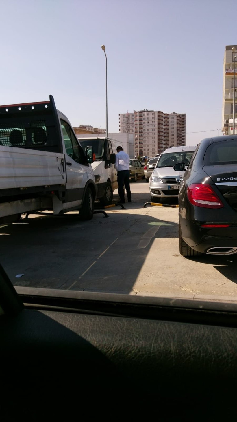 Mardin'de şehir magandası kendisini uyaranları tersledi! - Resim: 3