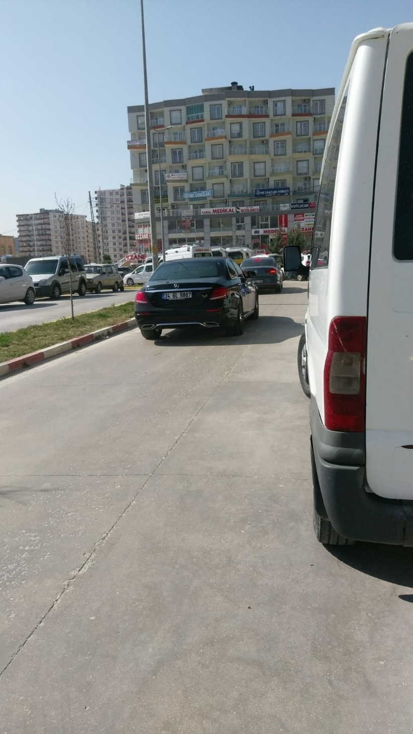 Mardin'de şehir magandası kendisini uyaranları tersledi! - Resim: 4