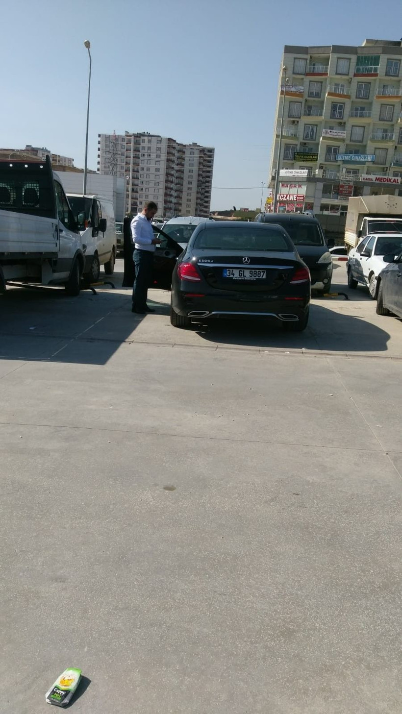 Mardin'de şehir magandası kendisini uyaranları tersledi! - Resim: 2