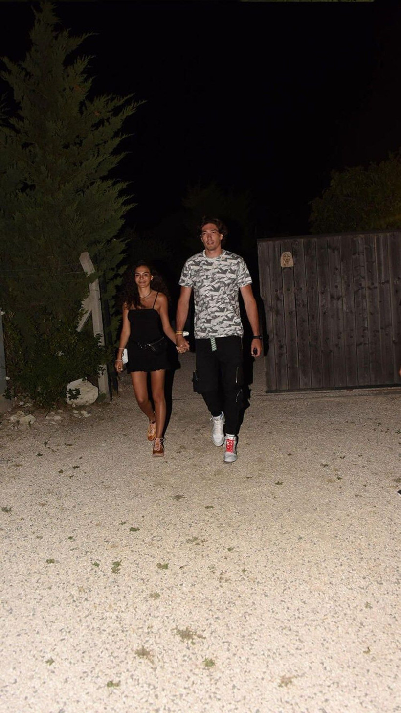Hercai yıldızı Ebru Şahin ve Cedi Osman el ele görüntülendi aşkı yalanlamışlardı - Resim: 2