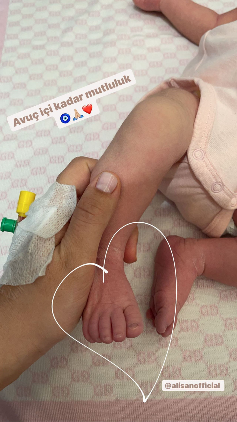 'Avuç içi kadar' yazıp Buse Varol paylaştı! Alişan 'yazıklar olsun' demişti - Resim: 3