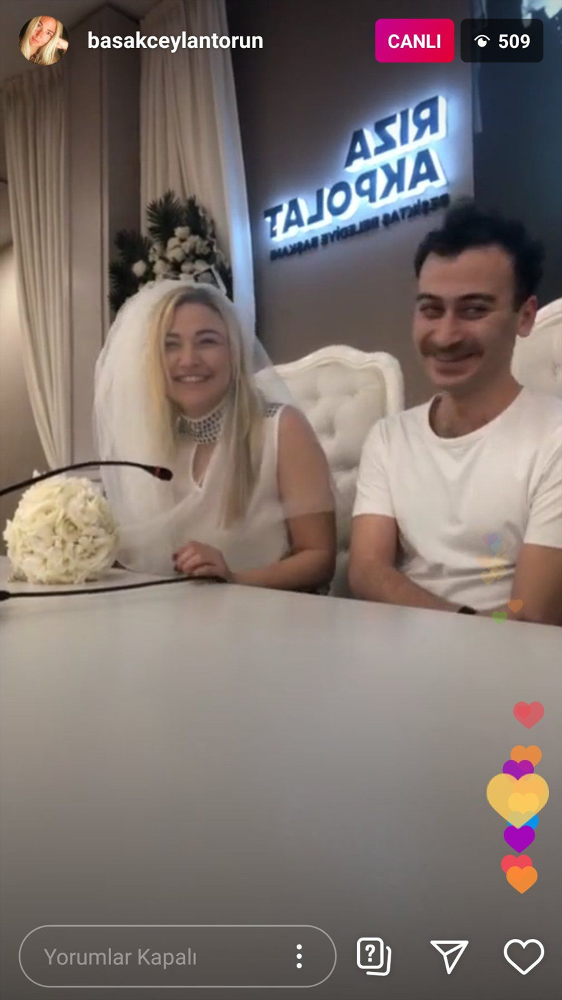 Kaan Boşnak Başak Ceren Torun ile evlendi korona günlerinde sessiz sedasız nikah - Resim: 2