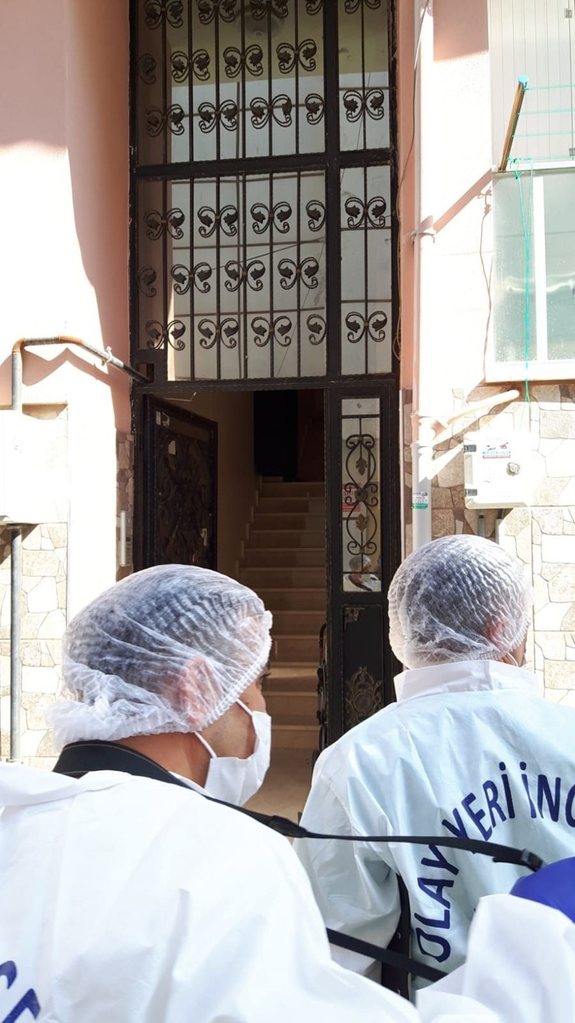 Bursa'da evladın yaptığına bak: Annesi ve kız kardeşini bıçakla rehin aldı - Resim: 4