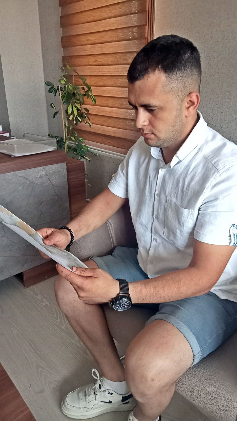 Piknikte yemek yerken ekmekten çıkanla şoke oldular - Resim: 1