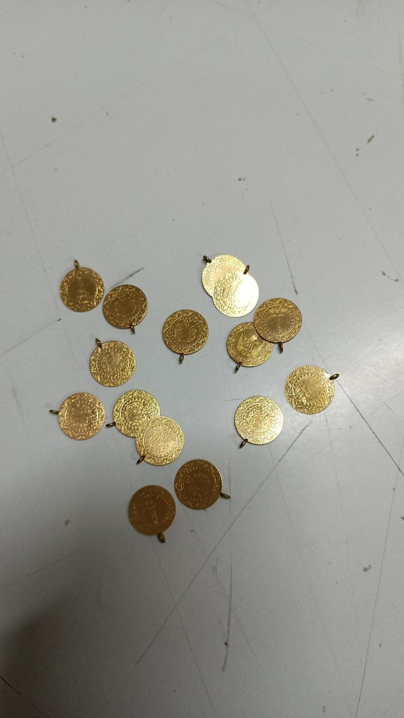 Yorgancı yünleri kabartırken buldu annesini arayıp 'hazine bulduk' dedi - Resim: 1