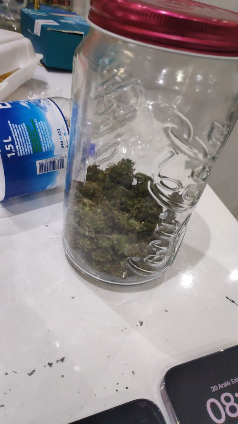 Kadınlara aylık 30 bin lira maaş! Hesaba 6 günde 2 milyon lira yattı çete lideri PKK'lı çıktı - Resim: 4