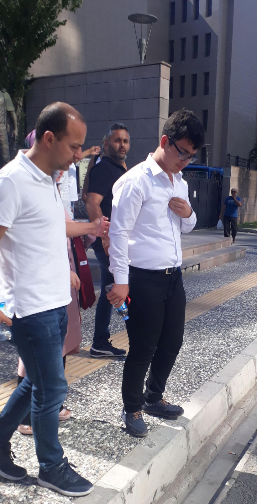 Anne ve babasını siyanürle öldürmüştü : Kırmızı gözlü biriyle tanıştım - Resim: 3