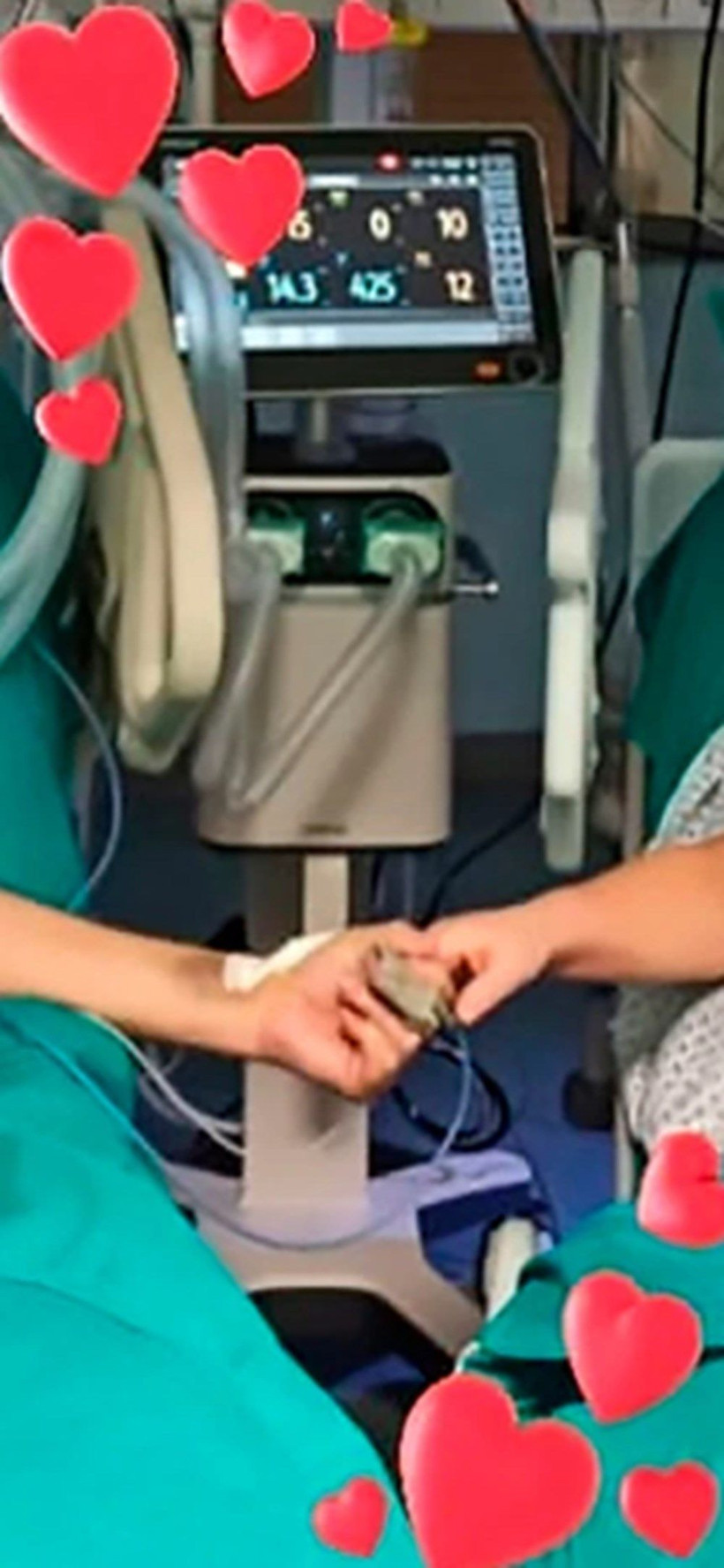 Yoğun bakımda 50. evlilik yıldönümlerini kutladılar! - Resim: 4