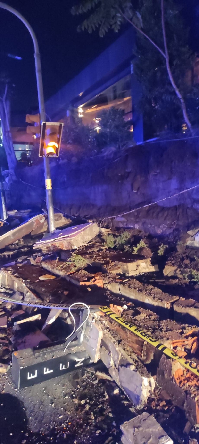 Somer Sivrioğlu'na ait restoranda bir anda çöktü! Enkaz altında kalanlardan diplomat öldü - Resim: 3