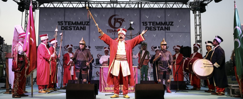  Adana'da demokrasi nöbeti devam ediyor - Resim: 4