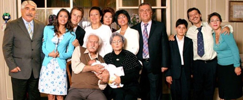 Kilisede Ayla Karaca için cenaze törenini düzenlendi son yolculuğuna uğurlandı - Resim: 2