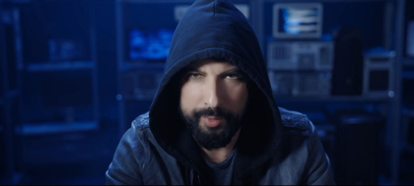 Tarkan Geççek şarkı sözleriyle ilgili gerçeği açıkladı ne siyasi ne FETÖ işte şarkının anlamı - Resim: 1