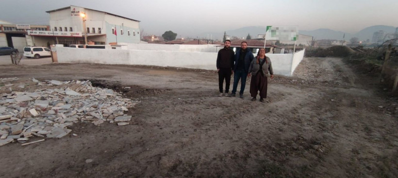 Sahipsiz arazilere bina yapı kiraya verdi vurgun sınır anlaşmazlığıyla ortay çıktı - Resim: 1