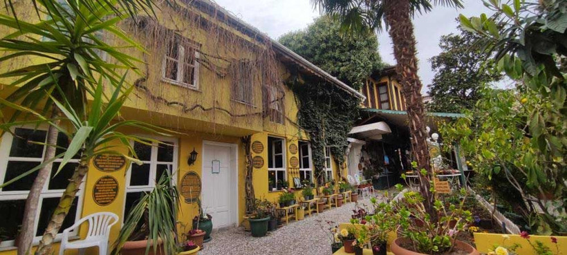 Bursa'ya akın akın geliyorlar evin içindeki türbede bakın kim kalıyormuş? - Resim: 4