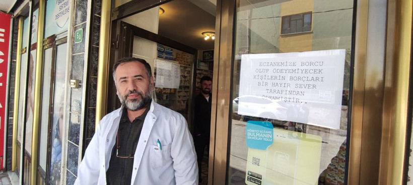 Bursa gizemli hayırseveri arıyor! 3 mahallenin eczane borcunu ödeyip kayıplara karıştı - Resim: 1