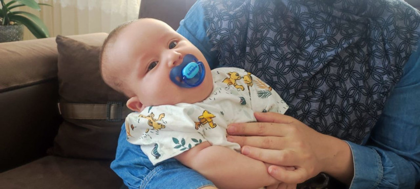 İki aylık bebeğin bacağından enjektör iğnesi çıktı! Doğduğu günden beri ağlıyordu - Resim: 2