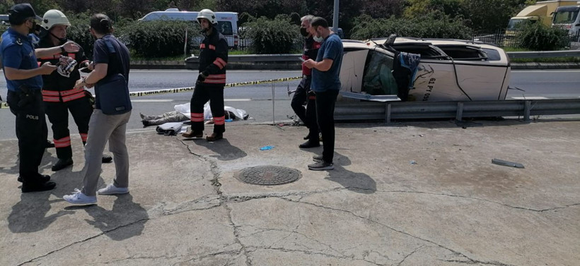 Trabzon'da TIR dehşeti! Lastiği patlayınca karşı şeride geçip cipe çarptı can kaybı var - Resim: 3