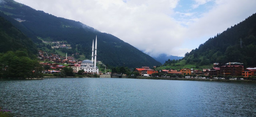 Uzungöl'de iğne atsan yere düşmez! Suudi müşterilerimiz yer bulmakta sıkıntı çekiyor - Resim: 4