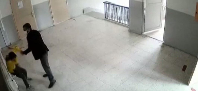 Öğrencisini döven öğretmene Demet Akalın ve Ezgi Mola ateş püskürdü - Resim: 3