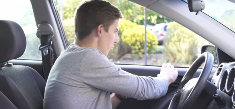 Arabanın kapısını açma şekline bakın nedenini öğrenince siz de yapacaksınız - Resim: 2