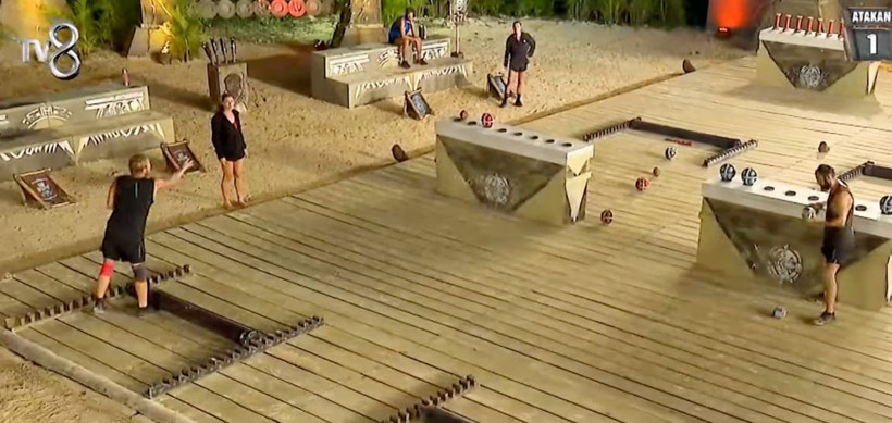 Survivor'da sürpriz eleme gecesi! Adaya veda eden isim şaşırttı - Resim: 1