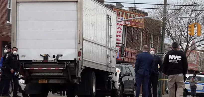 New York'ta morg ve cenaze evleri doldu taştı! TIR'ın içinde 60 ceset bulundu - Resim: 3