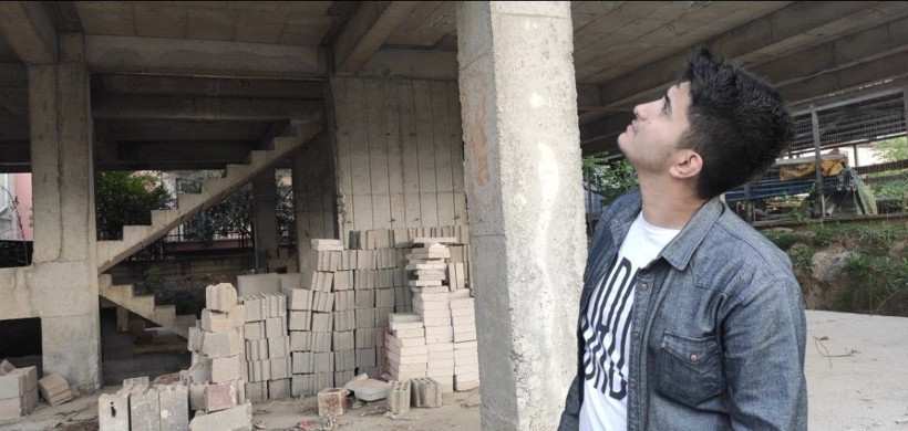 Kaldırımda yürüyen genç kız neye uğradığını şaşırdı! Bir anda kanlar içinde kaldı - Resim: 4