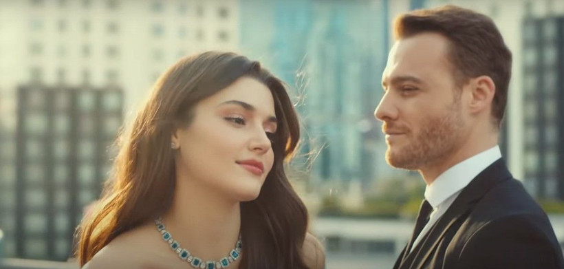 İkimizin Sırrı Sen Çal Kapımı'ya fark attı! Reytingde zirve bakın kimin oldu - Resim: 1