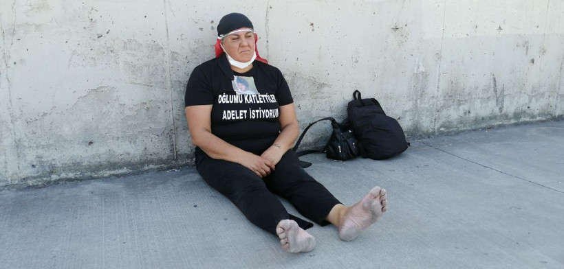 Oğlu öldürülen anne İstanbul'dan Ankara'ya yalın ayak yürümeye başladı - Resim: 4