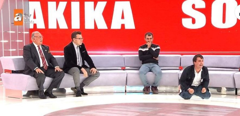 ATV Müge Anlı canlıda pideciye kaçan eşini arayan Serkan Kıyak sinir krizi geçirdi! - Resim: 4