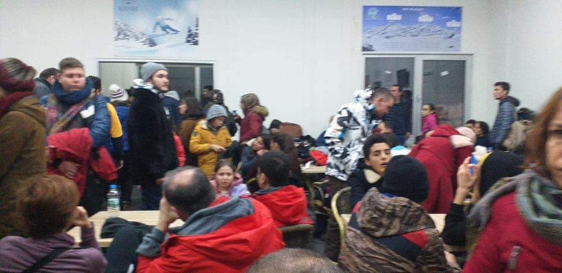 Kayak merkezinde  100 kişi mahsur kaldı - Resim: 1