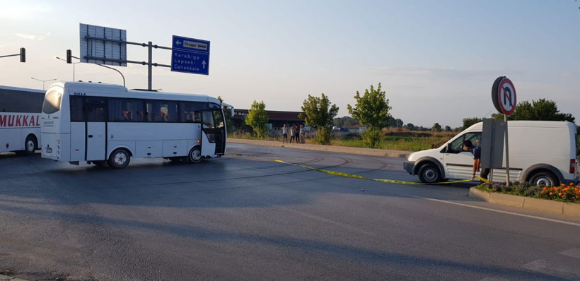 Çanakkale'nin Biga ilçesinde midibüsle çarpışan motosikletin sürücüsü öldü - Resim: 3