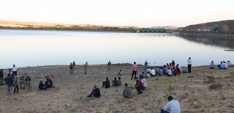 Van'da baraja giren 17 yaşındaki çoban kayboldu - Resim: 1