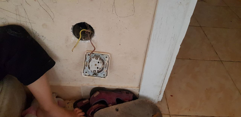 Ev sahibinin ihbarı üzerine geldikleri evde şoke eden manzara - Resim: 1