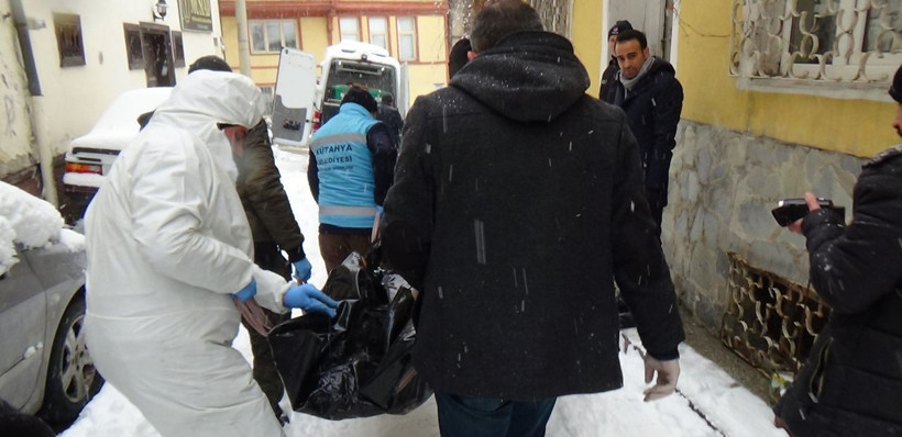 Kütahya'da bir evde bıçaklanmış ve yakılmış iki ceset bulundu - Resim: 3