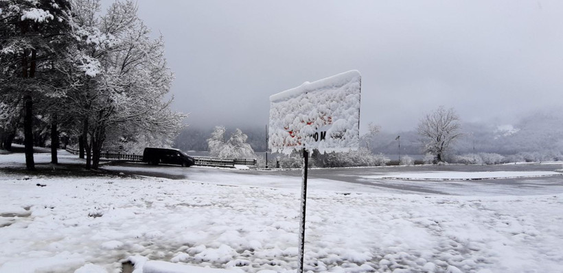 Bolu Abant, Nisan ayında beyaz örtüyle kaplandı! Muhteşem görüntüler - Resim: 3