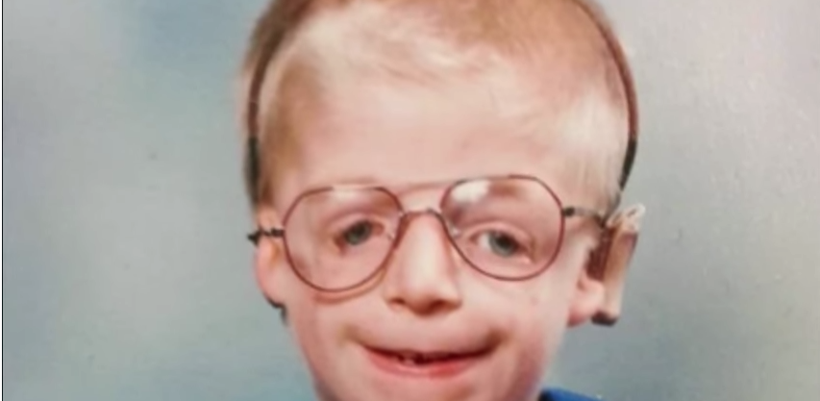 Ailesi onu gördüğü anda terk etti bir milyoner evlatlık aldı ve... - Resim: 1