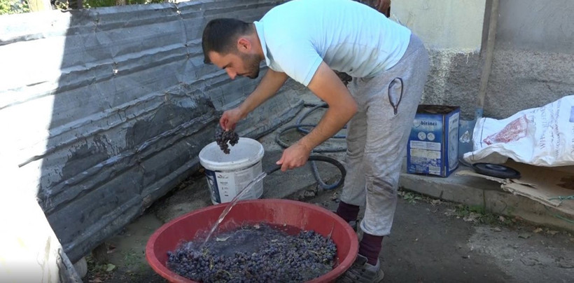 Şırnak'ta kilosu 100 TL'ye satılıyor! 9 kilodan 1 kilo çıkıyor: 5 günde yapılıyor - Resim: 4