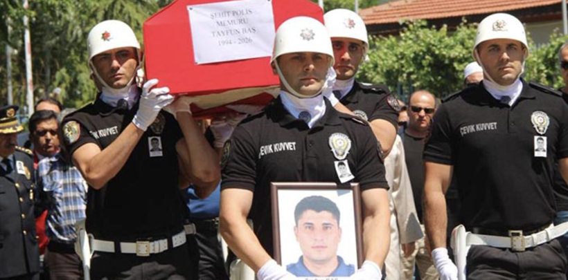 Şehit polise eşinden yürekleri dağlayan veda! - Resim: 4