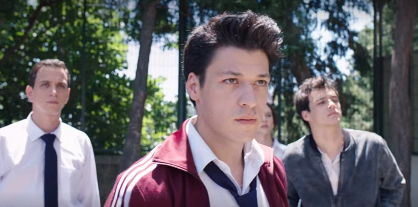 Netflix Aşk101'e Pınar Deniz ve Kaan Urgancıoğlu'nun öpüşme sahneleri damga vurdu - Resim: 3