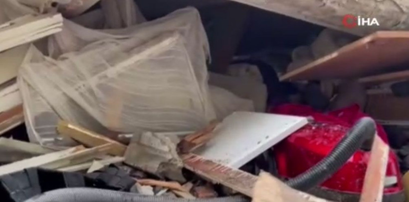 Hatay'da polis baba ailesini öyle bir yöntemle kurtardı ki... - Resim: 2